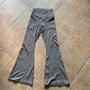 American Eagle Flaired pants